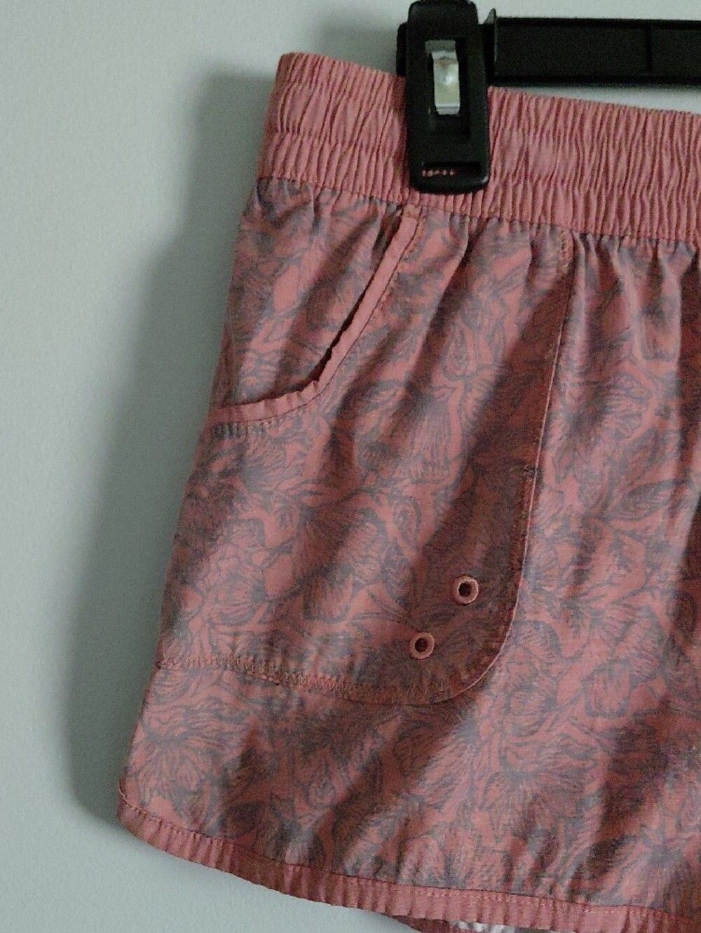 United By Blue Backcountry Womens Floral Pink Drawstring Athletic Board Shorts M - Picture 4 of 15